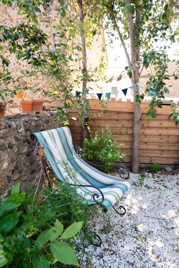 Gite Les Mathouans Latour-de-France Exteriér fotografie